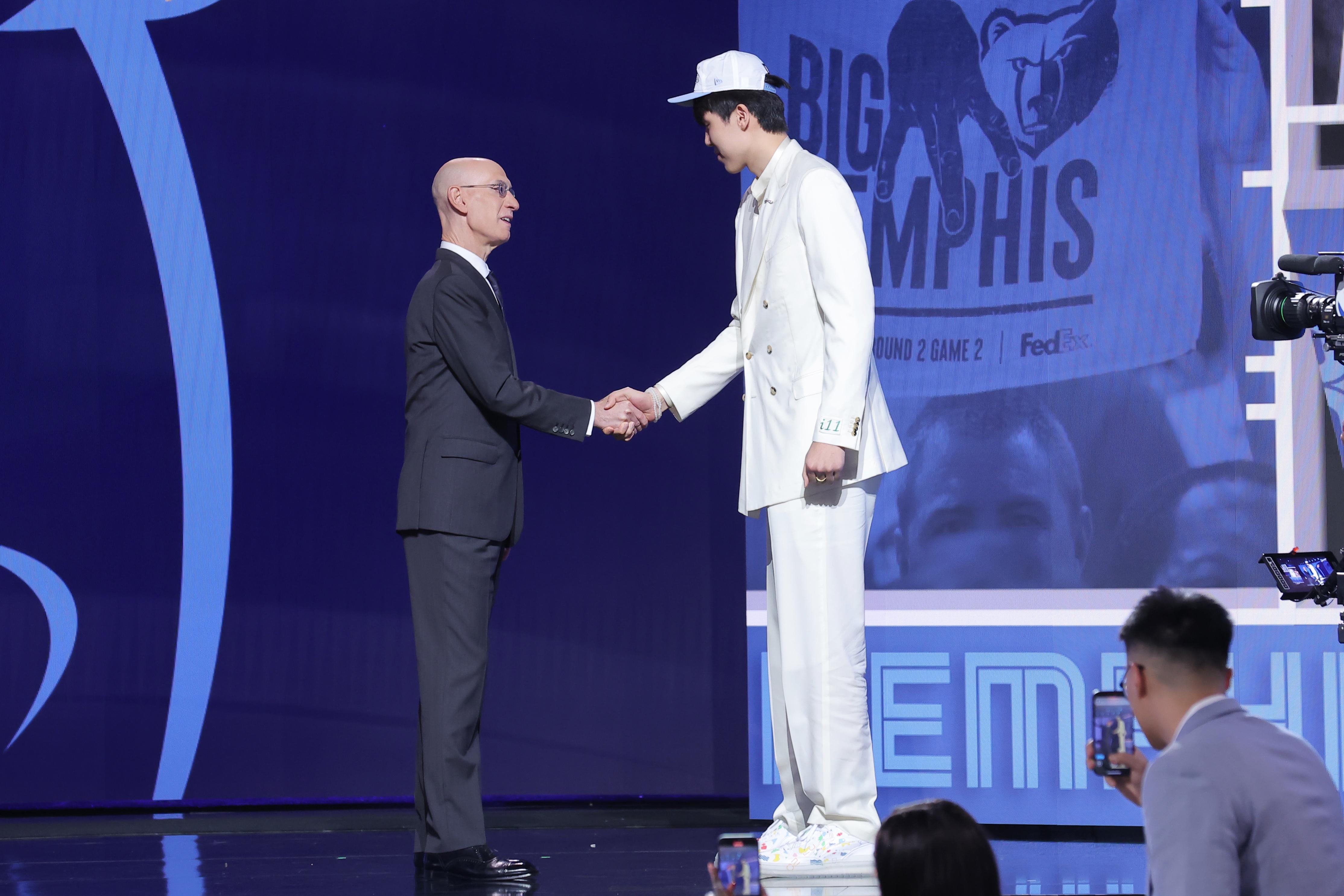 篮协主席郭振明谈放行杨瀚森缺席亚洲杯：决定既艰难又容易